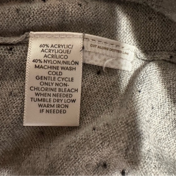 Lou & Grey Speckled Knit Cut Out Back Sweater - Picture 9 of 11